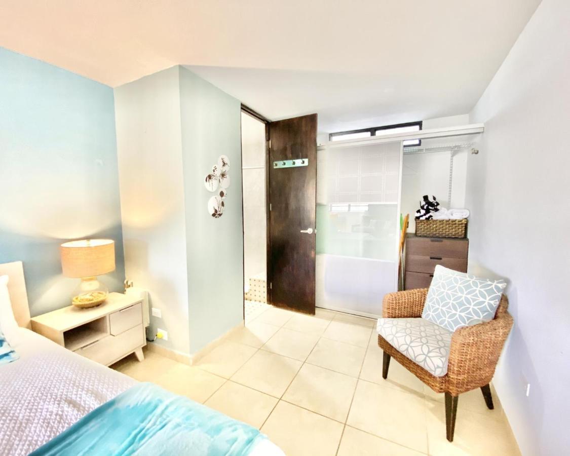 Kasa Seahorse Of The Sea - Studio For 2 Beach Block San Juan Exteriör bild